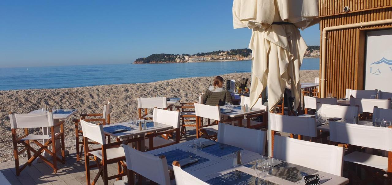 Appartement Entier Au Dessus De Villa, Climatisation Reversible Poele A Bois Tres Chaleureux , Wi Fi Parking Privee Gratuit Situation 500 M, Plage Et Centre Ville Sanary-sur-Mer Exterior photo